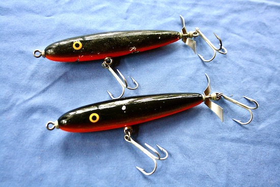 Vintage Luhr Jensen 4 1/4 wooden Bass Agitator fishing lure in excellent  condition - AAA Auction and Realty