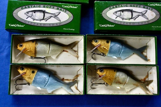 VINTAGE OUTDOORSMAN FISHING LURES PLASTIC WORMS